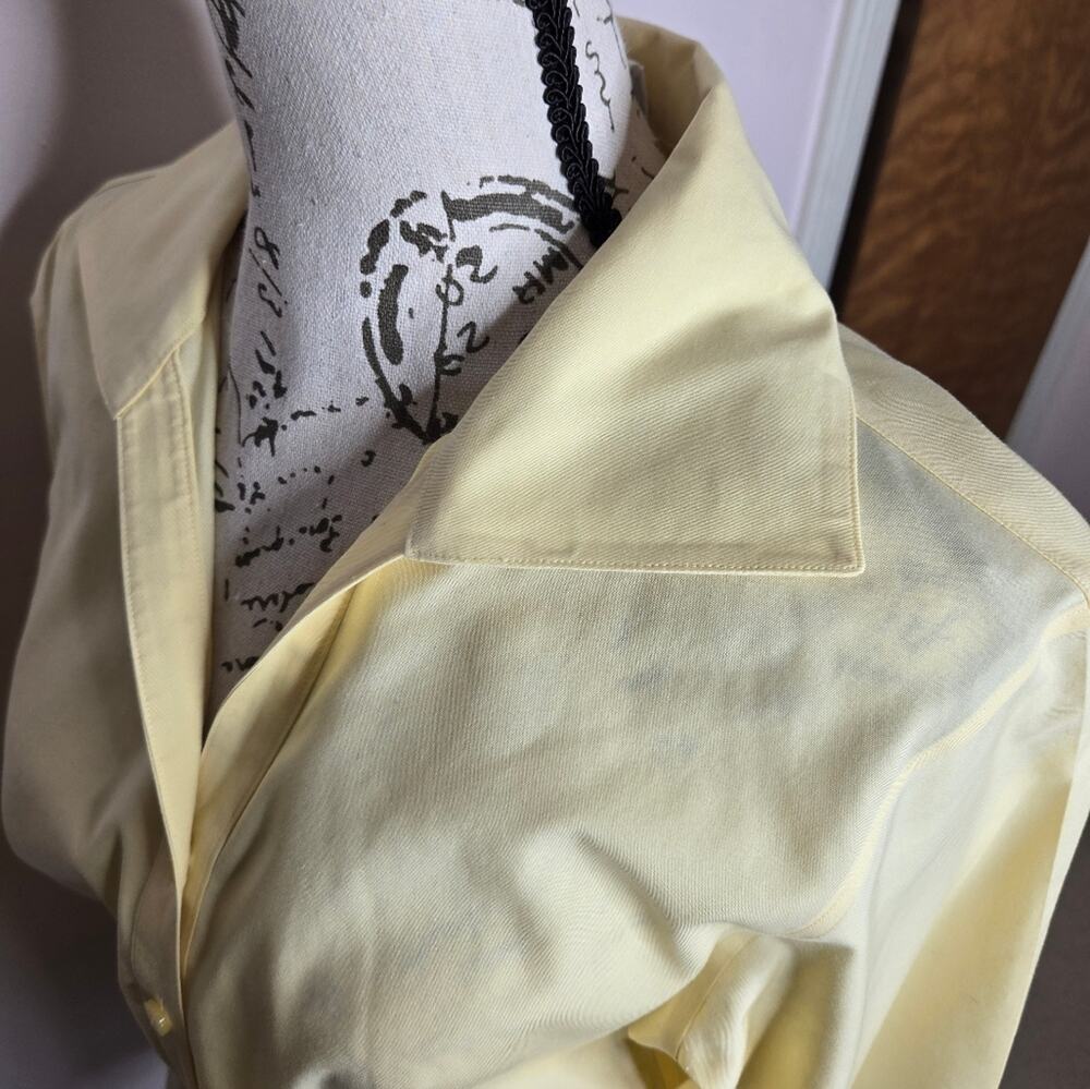 Talbots Cream Yellow Collared Button Front Shirt Wrinkle Resistant Size 8 Petite